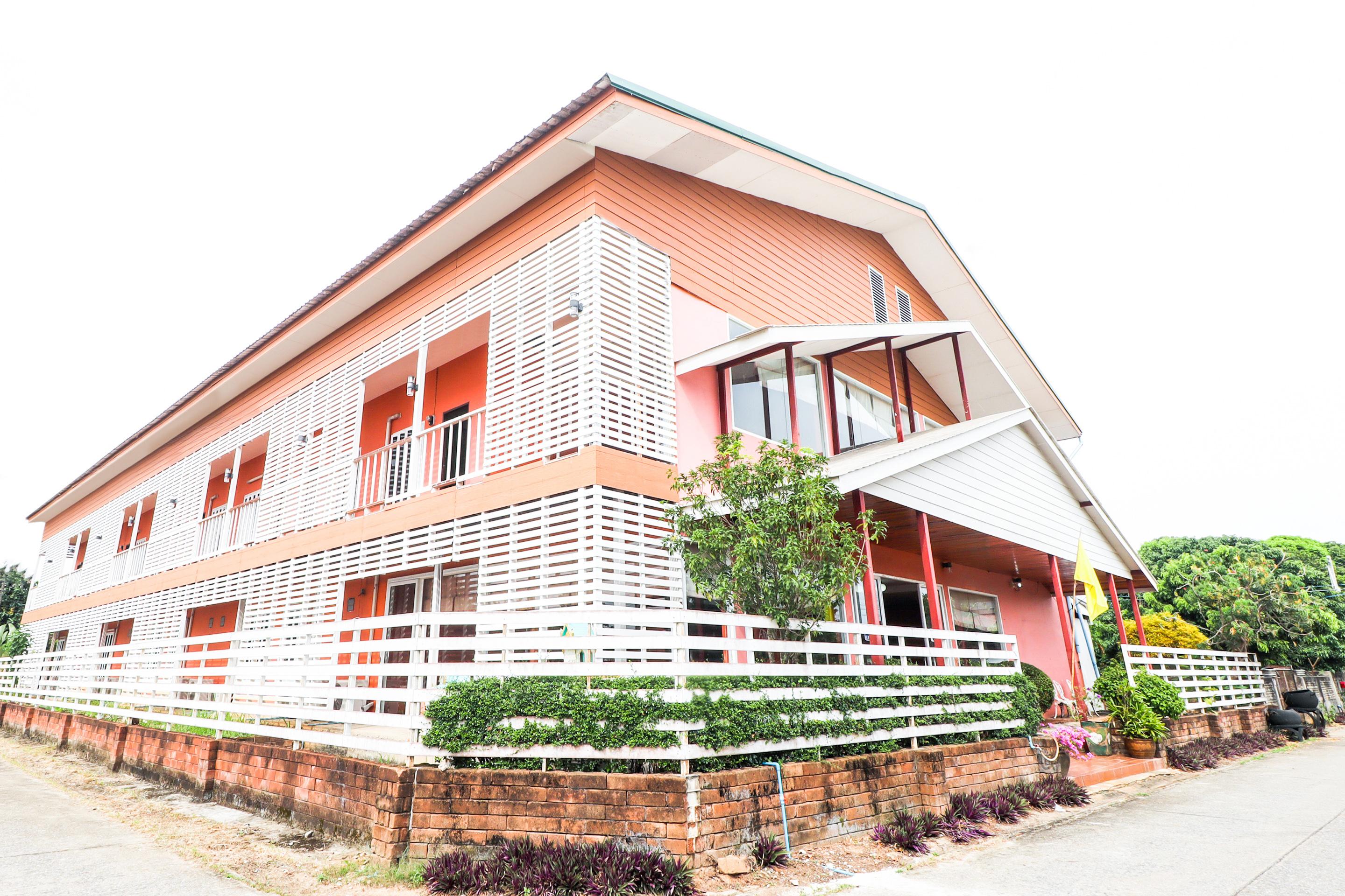 צ'יאנג סאן Oyo 359 Golden Nakara Place מראה חיצוני תמונה
