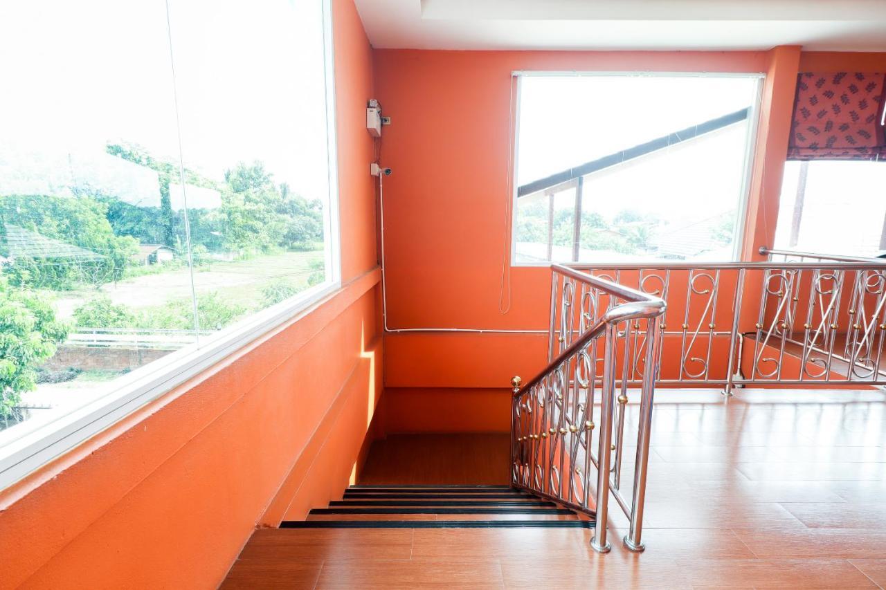 צ'יאנג סאן Oyo 359 Golden Nakara Place מראה חיצוני תמונה